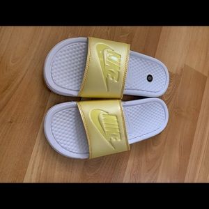 Nike slides